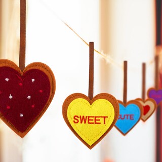 Foto 2 | Foto 2 | Ornaments Tatuo, Corazón De Fieltro Para El Día De San Valentín, 8 Cm, 24 Piezas - Venta Internacional.