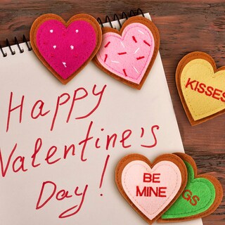 Foto 7 | Foto 7 | Ornaments Tatuo, Corazón De Fieltro Para El Día De San Valentín, 8 Cm, 24 Piezas - Venta Internacional.