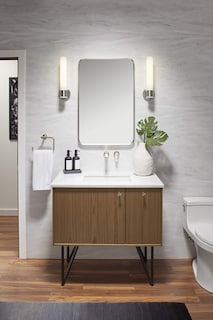 Foto 1 | Foto 1 | Espejo De Pared Kohler Essential Rectángulo 56x86 Cm Níquel - Venta Internacional.