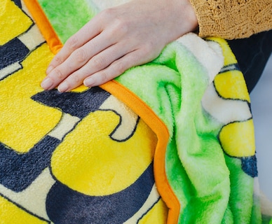 Foto 5 | Foto 5 | Manta Plateada Con Diseño De Queso Buffalo South Park, 114 X 152 Cm - Venta Internacional.