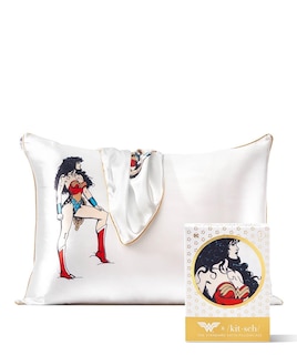 Foto 1 | Foto 1 | Funda De Almohada Kitsch Wonder Woman Satinada Más Suave Que La Seda - Venta Internacional.