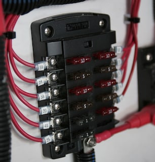 Foto 2 | Foto 2 | Bloque De Fusibles Blue Sea Systems St Blade 5034 De 12 Circuitos - Venta Internacional.