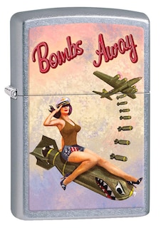 Foto 1 | Foto 1 | Mechero Zippo Bombs Away Pin-up Girl Street Chrome 80778 - Venta Internacional.