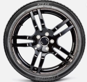 Foto 1 | Foto 1 | Llanta 215/45 R17 Sumitomo Htr Z5 91y