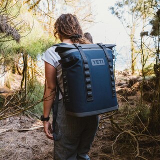 Foto 4 | Foto 4 | Mochila Enfriadora Yeti Hopper M20 Sandstone Pink 18 Latas - Venta Internacional.