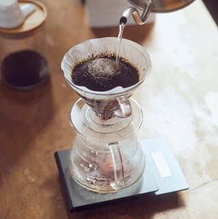 Foto 7 | Foto 7 | Gotero de Café Hario V60 de Plástico Tamaño 03 de 1 a 6 Tazas Transparente - Venta Internacional