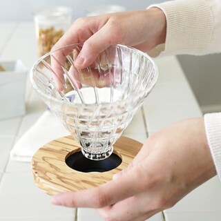Foto 2 | Foto 2 | Gotero De Café Hario V60, Vidrio Resistente Al Calor, Madera De Olivo - Venta Internacional.
