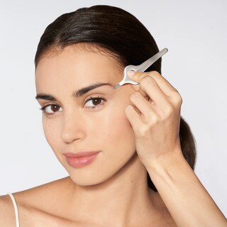 Foto 2 | Foto 2 | Pinza Inclinada De Agarre Ancho Tweezerman - Venta Internacional.