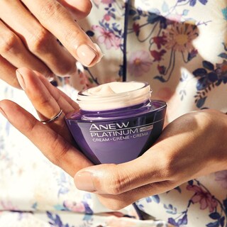 Foto 2 | Foto 2 | Set Para El Cuidado De La Piel: Crema De Día Y Crema De Noche Avon Anew Platinum - Venta Internacional.