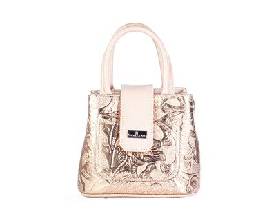 Foto 1 | Foto 1 | Bolso Satchel A Ángeozano De Charol Vegano Con Grabado Tipo Cincelo Modelo Aurelia Color Oro Rosado
