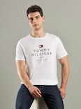 Playera Tommy Hilfiger Nyc Est.1985 Logo Basico Casual Color Blanco Para Hombre