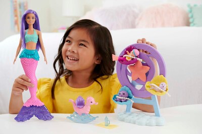 Foto 2 | Foto 2 | Muñeca Sirena Barbie Con Pelo Morado Merbaby Pulpo Y Foca - Venta Internacional.