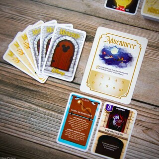 Foto 2 | Foto 2 | Juego De Cartas Usaopoly Munchkin Disney Characters & Villains - Venta Internacional.