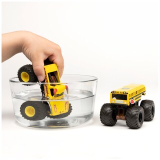 Foto 3 | Foto 3 | Toy Monster Jam El Toro Loco Contra La Educación Superior 1:64 - Venta Internacional.