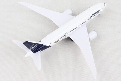 Foto 2 | Foto 2 | Aviones Daron De Metal Fundido A Presión Lufthansa 787 Single Plane Rt4136 - Venta Internacional.