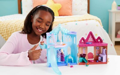 Foto 2 | Foto 2 | Set De Juego Mattel Disney Frozen Elsa Con 10 Áreas De Juego Y 3 Animales - Venta Internacional.