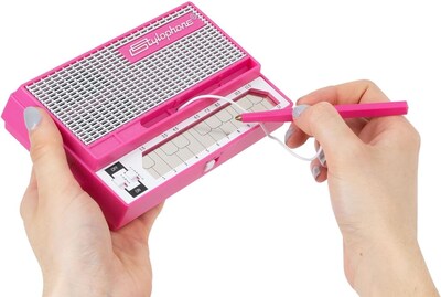 Foto 5 | Foto 5 | Sintetizador Stylophone Pink The Original Pocket Special Ed. - Venta Internacional.