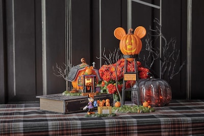 Foto 6 | Foto 6 | Figura Mickey Mouse De Halloween De Disney Village De Department 56 - Venta Internacional.