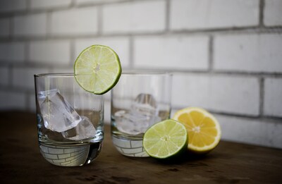Foto 4 | Foto 4 | Bandeja Para Cubitos De Hielo Kitch Fácil De Liberar Blanca 16 Cubos (paquete De 2) - Venta Internacional.