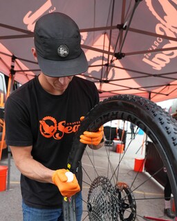 Foto 2 | Foto 2 | Sellador Tubeless Para Neumáticos De Bicicleta Orange Seal Endurance 946 Ml - Venta Internacional.