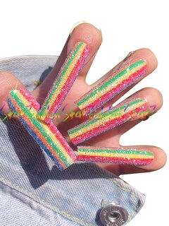 Foto 1 | Foto 1 | Set De Uñas Postizas Stareidolon Ataúd Blanco Pintado A Mano - Venta Internacional.