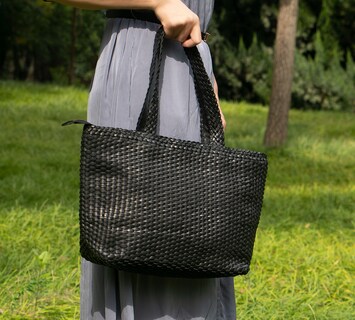 Foto 2 | Foto 2 | Bolso De Piel Tejida A Mano Rimini Gemma Oversize Black - Venta Internacional.