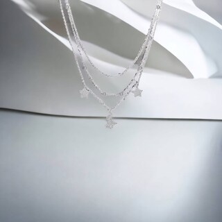Foto 4 | Foto 4 | Collar Plateado Con Triple Estrella Y Circonitas En Forma De Luna Creciente - Venta Internacional.