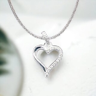 Foto 4 | Foto 4 | Collar Con Colgante De Corazón De Plata Con Cadena Veneciana Retorcida - Venta Internacional.