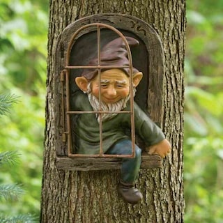 Foto 1 | Foto 1 | Estatua De Jardín Jtzxjjx Elf Out The Door Abrazador De Árboles Gnomo De Resina - Venta Internacional.