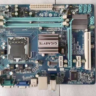 Foto 2 | Foto 2 | Placa Madre Gigabyte G41mt-s2 S2p S2pt G41mt-d3 D3p Es2l Ddr - Venta Internacional.