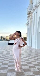 Foto 4 | Foto 4 | Vestido De Dama De Honor Mkojaa De Satén Con Un Solo Hombro Color Sirena Amarillo - Venta Internacional.