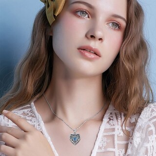 Foto 4 | Foto 4 | Collar Soulmeet Con Medallón De Mariposa De Cristal Azul En Forma De Corazón - Venta Internacional.