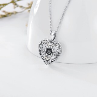 Foto 2 | Foto 2 | Collar Soulmeet Con Medallón En Forma De Corazón De Girasol Con Forma De Concha - Venta Internacional.