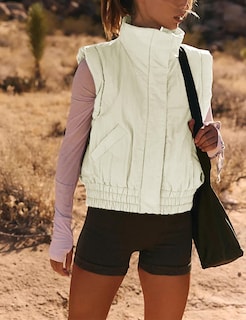 Foto 3 | Foto 3 | Chaleco Acolchado Skikyan Para Mujer Acolchado Con Botones Color Blanco Talla M - Venta Internacional.