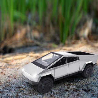 Foto 7 | Foto 7 | Camión De Juguete Qetupa Cybertruck Modelo 1/32 Fundido A Presión Con Luces Plateadas - Venta Internacional.