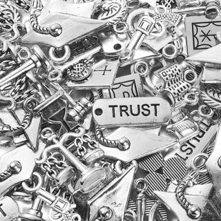 Foto 7 | Foto 7 | Joyería Charms Danling 100 Unidades 10 Estilos Para Abogados Encargados De Hacer Cumplir La Ley - Venta Internacional.