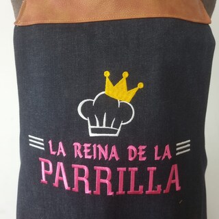 Foto 2 | Foto 2 | Delantal De Mezclilla Bordado Con Aplicaciones De Cuero Vegano - Venta Internacional.
