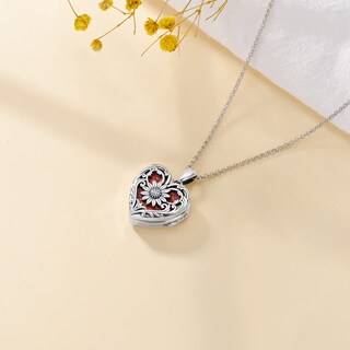 Foto 2 | Foto 2 | Collar Con Medallón Soulmeet En Forma De Corazón De Girasol Con Ópalo Rojo Plateado - Venta Internacional.