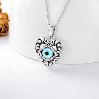 Foto 2 | Foto 2 | Collar Soulmeet Con Forma De Corazón Azul Con Forma De Malvado Medallón Con 2 Imágenes - Venta Internacional.