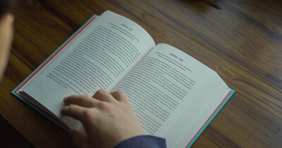 Foto 5 | Foto 5 | Devocional Book Crossway New Morning Mercies Para Adolescentes - Venta Internacional.