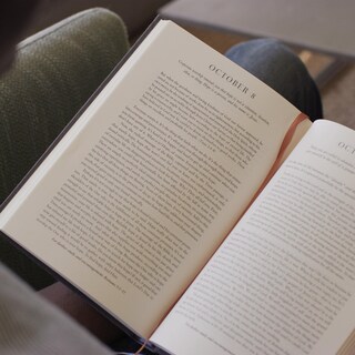 Foto 3 | Foto 3 | Libro Crossway New Morning Mercies: Un Devocional Diario Sobre El Evangelio - Venta Internacional.