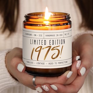 Foto 1 | Foto 1 | Vela Soy Candle «edición Limitada 1975» De Soja Y Sass  250 Ml - Venta Internacional.