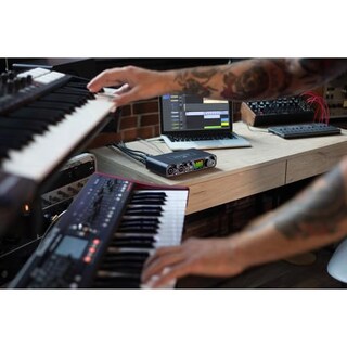 Foto 2 | Foto 2 | Interfaz Audio-midi Motu M4 Usb-c Con Cable Y Accesorios - Venta Internacional.