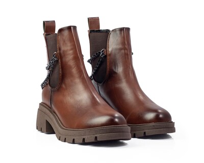 Foto 6 | Foto 6 | Botín De Dama A Ángelozano De Piel Vegana  Con Cadena  Color Café