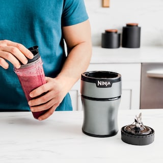 Foto 5 | Foto 5 | Licuadora Ninja Nutri-blender 700 Watts 2 Vasos Portátiles De 20 Oz | Bn301