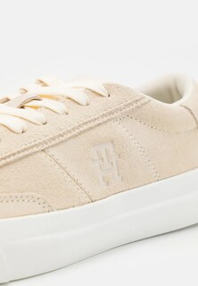Foto 3 | Foto 3 | Tenis Tommy Hilfiger Sneaker Cupset Suede Beige Casual Th Logo Para Hombre