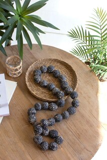 Foto 1 | Foto 1 | Collar Kalalou H4272 - Perlas De Arcilla Negra (64 Cm) - Venta Internacional.