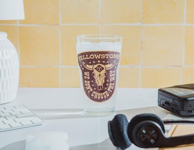 Foto 5 | Foto 5 | Vaso De Cerveza Silver Buffalo Yellowstone No Elegimos El Camino - Venta Internacional.