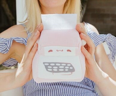 Foto 6 | Foto 6 | Máquina De Escribir Toynk Mochioshis Keita Taipuraita De Peluche De 15 Cm - Venta Internacional.