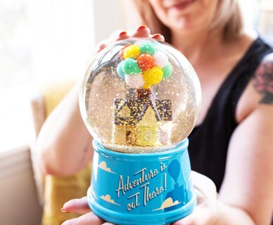 Foto 7 | Foto 7 | Bola De Nieve Toynk Disney Pixar Up House Light-up De 15 Cm De Altura - Venta Internacional.